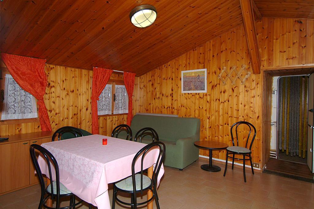 Camping Hotel Au Lac De Como Sorico Esterno foto