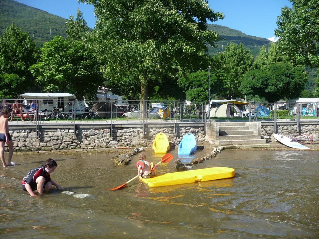 Camping Hotel Au Lac De Como Sorico Esterno foto