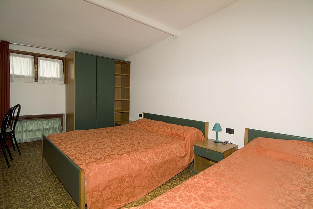 Camping Hotel Au Lac De Como Sorico Esterno foto