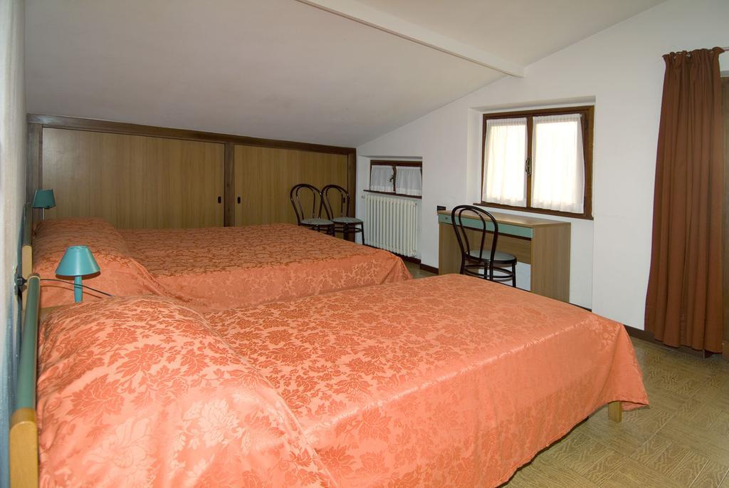 Camping Hotel Au Lac De Como Sorico Esterno foto